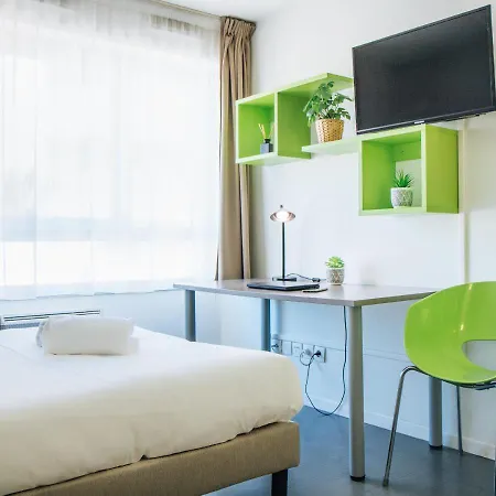 Twenty Business Flats Timone Apartahotel